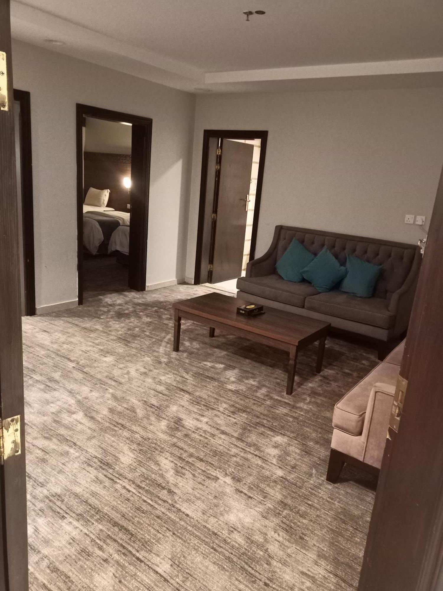 همم للوحدات السكنية - الرحيلي Jeddah Al Kura Room photo